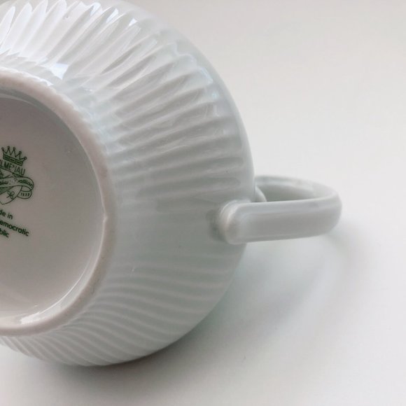 JLMenau Porcelain gravy boat pourer East Germany Vintage - Picture 7 of 10